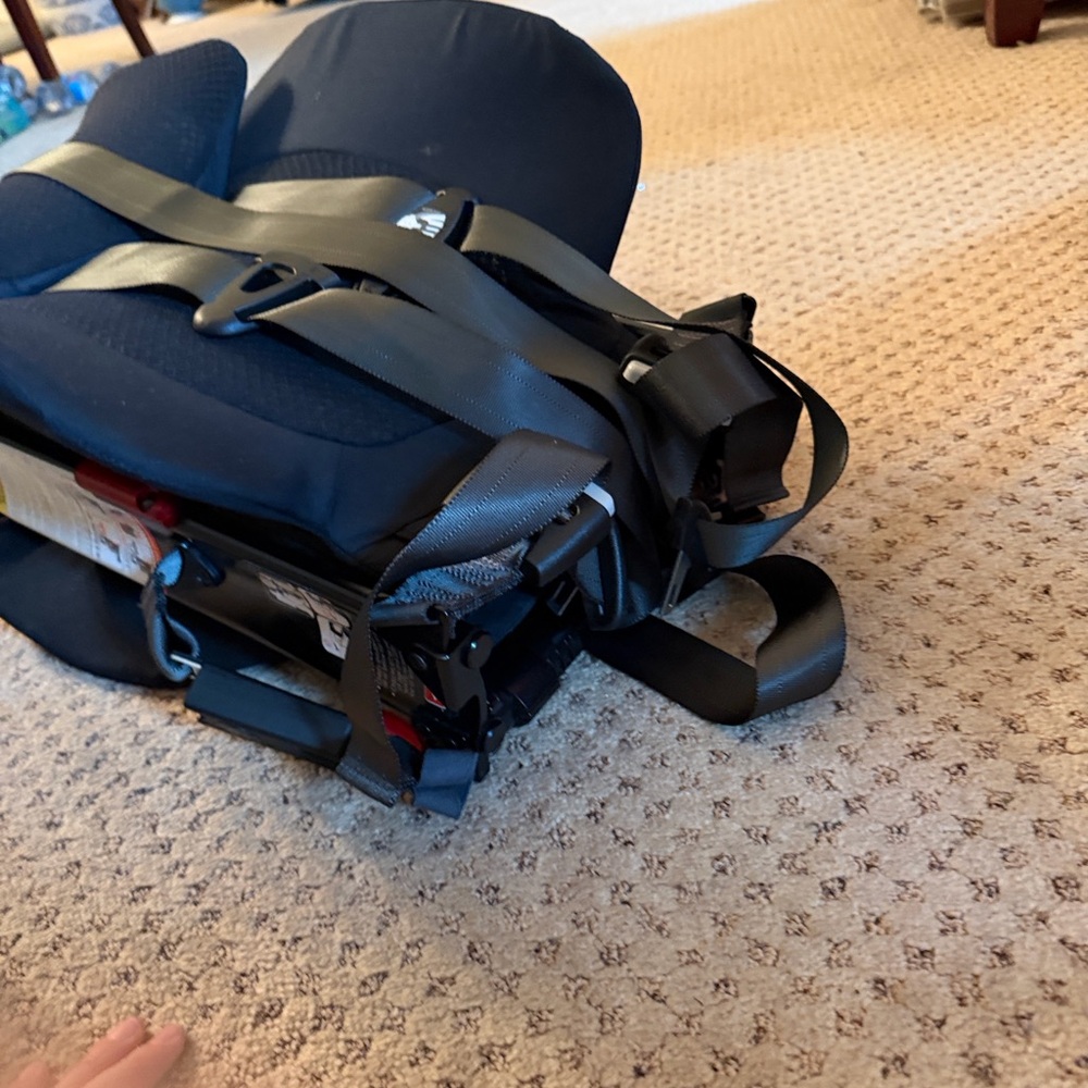 Wayb pico travel car seat - Picture 6 of 13